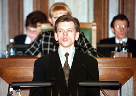 SAEIMA3.JPG (22459 bytes)