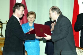 VVF06.JPG (21108 bytes)