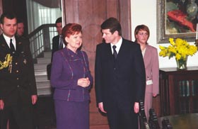 P05.JPG (20288 bytes)