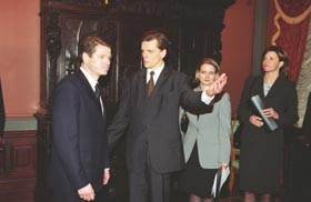 P10.JPG (17468 bytes)