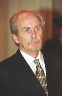 V3.JPG (16117 bytes)