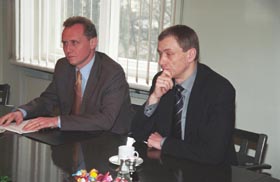 FR1.JPG (17973 bytes)