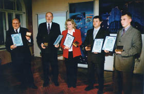 PRECE.JPG (17081 bytes)