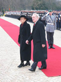 VAC3.JPG (18530 bytes)