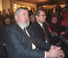 LE03.JPG (17641 bytes)