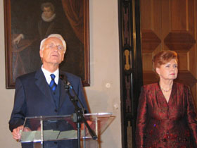 MINHENE2.JPG (20387 bytes)