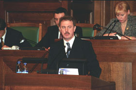 S05.JPG (17720 bytes)