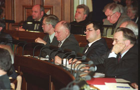 S06.JPG (20979 bytes)