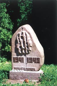 RE01.JPG (27502 bytes)