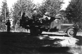 RE12.JPG (23580 bytes)