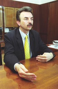 KUTRIS4.JPG (20991 bytes)