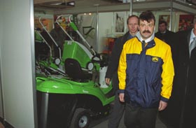 R05.JPG (20350 bytes)