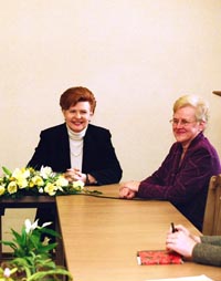 AUGSTSKOLA.JPG (19064 bytes)