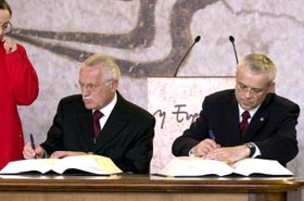 A11.JPG (22711 bytes)