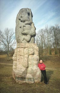 R5.JPG (19761 bytes)