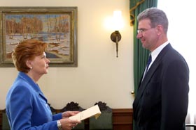 VEST1.JPG (18677 bytes)