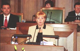 S12.JPG (21401 bytes)