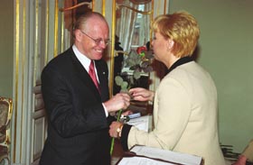 S13.JPG (20067 bytes)