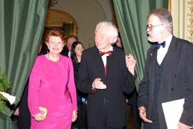 ZIEDONIS2.JPG (21124 bytes)