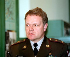 GRAUBE.JPG (19538 bytes)