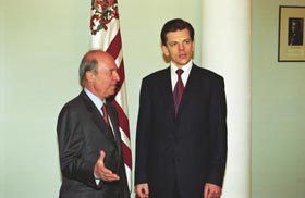 GRIEKIJA3.JPG (16193 bytes)