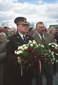 K03.JPG (20886 bytes)