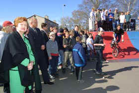 VIKE11.JPG (33609 bytes)