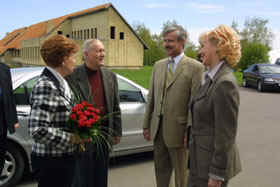 VIKE5.JPG (32235 bytes)