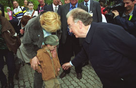 PORT03AB.JPG (20978 bytes)