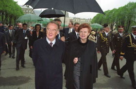 PORT04AB.JPG (19895 bytes)