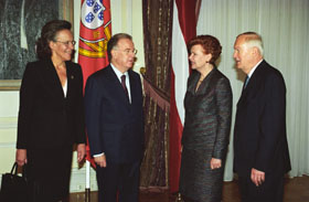 PORT05MK.JPG (19645 bytes)