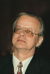 EKMANIS.JPG (13531 bytes)