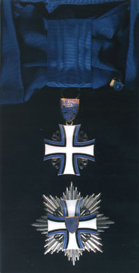 O04.JPG (18550 bytes)