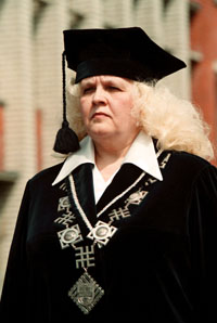 MEIKALISA.JPG (19108 bytes)