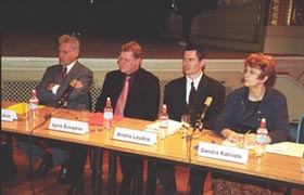 I3.JPG (21732 bytes)