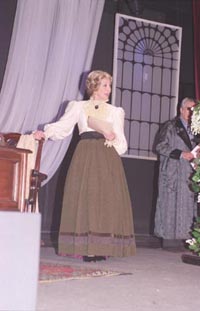 R1.JPG (16039 bytes)