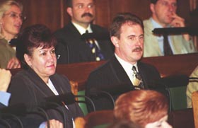 S06.JPG (19279 bytes)