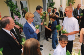 UDRE01.JPG (69916 bytes)