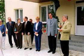 UDRE05.JPG (63240 bytes)