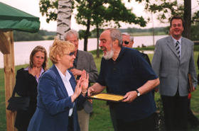 UDRE07.JPG (63153 bytes)