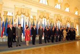 IMG_5677.JPG (25933 bytes)