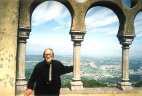 LEONS5.JPG (19221 bytes)