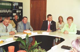 P01.JPG (22351 bytes)