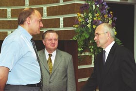 K10.JPG (21021 bytes)