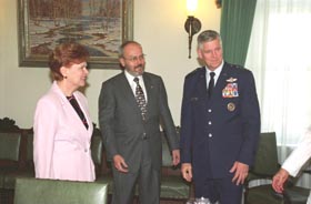 M1.JPG (18958 bytes)