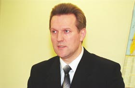 GATERS2.JPG (14003 bytes)