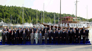 ES.JPG (75433 bytes)