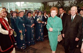 M4.JPG (25345 bytes)