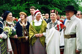 DZIESMA4.JPG (30230 bytes)