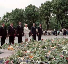 SAEIMA.JPG (41234 bytes)